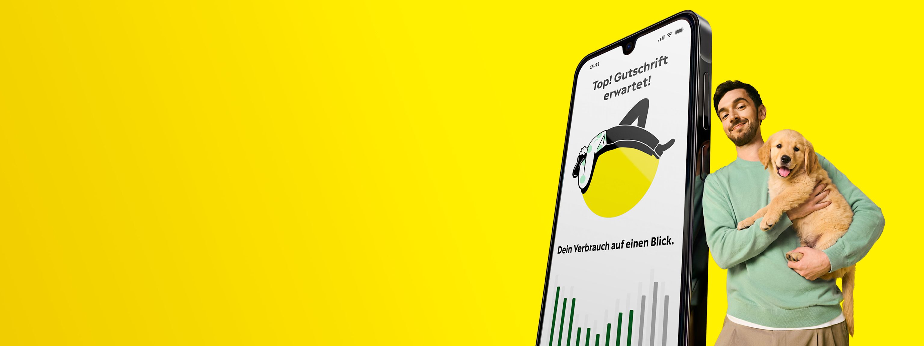 Yello Strom gibt dir mehr gute Energie für zuhause Ein Mann mit kleinem Hund steht neben einem großen Handy mit App Bildschirm für Strom - KI generiert